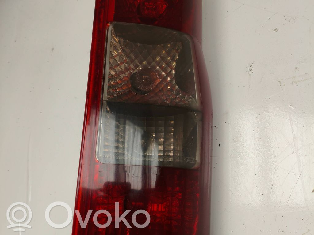 Luz trasera/de freno   6C1113404,E410887