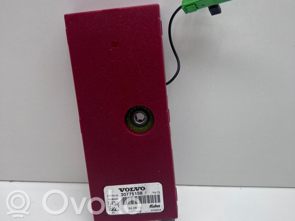 Volvo XC60 Antenos stiprintuvas 