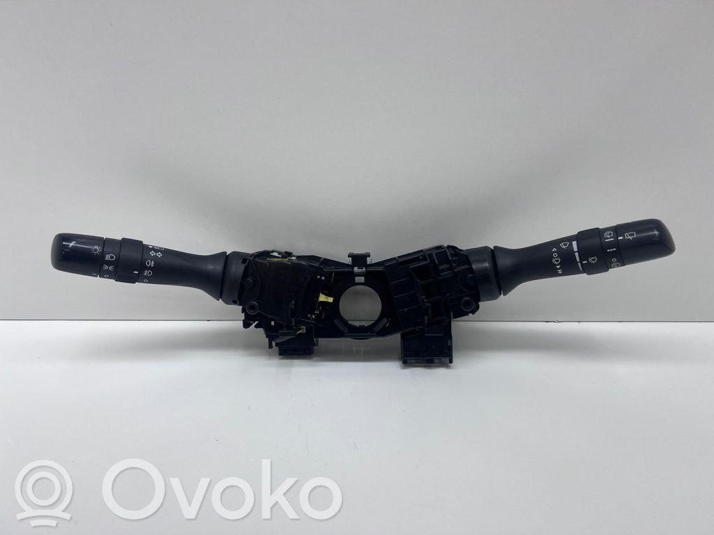 Toyota Verso Wiper turn signal indicator stalk/switch 