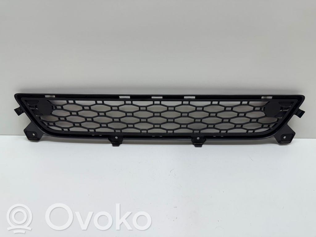 Volvo XC60 Front bumper lower grill 