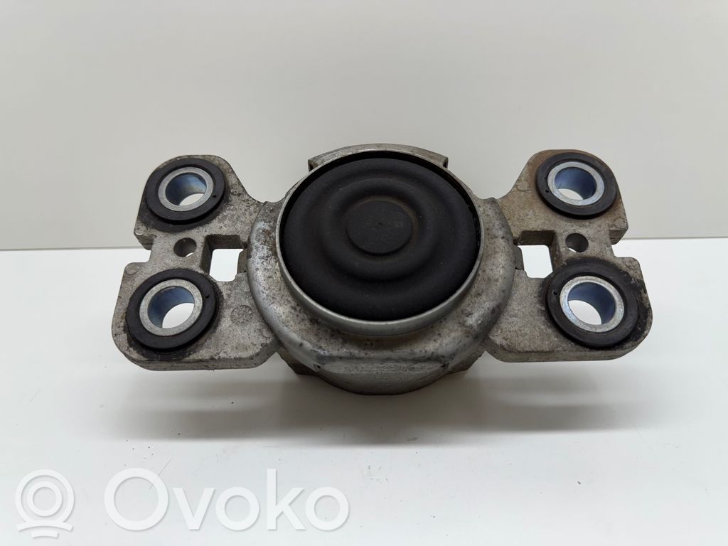Volvo S60 Engine mount bracket 