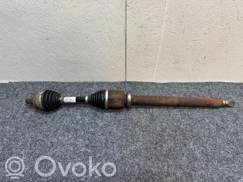 Volvo V60 Priekinis pusašis 