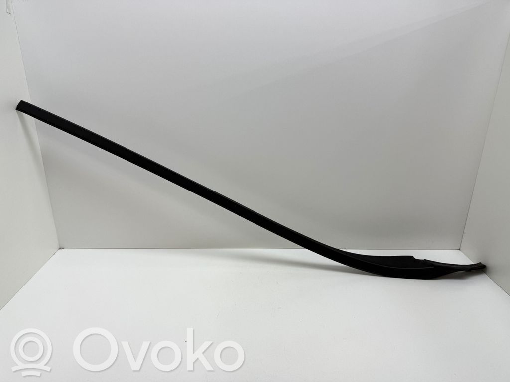 Volvo V60 Windshield trim 