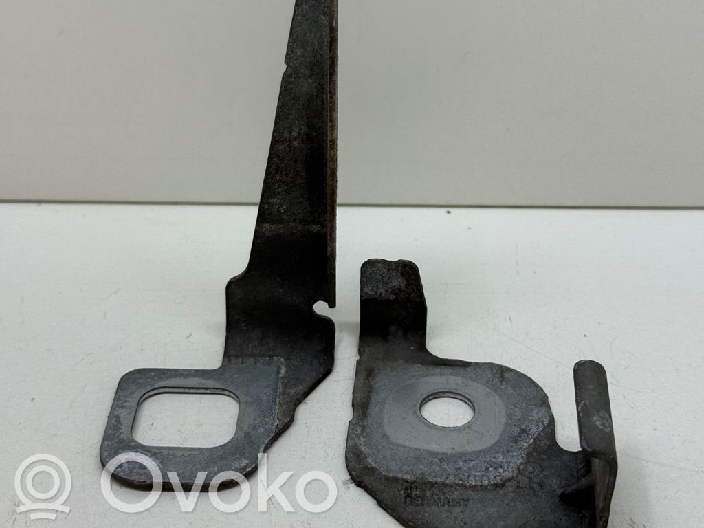 Radiator support slam panel bracket   31378000,31349722