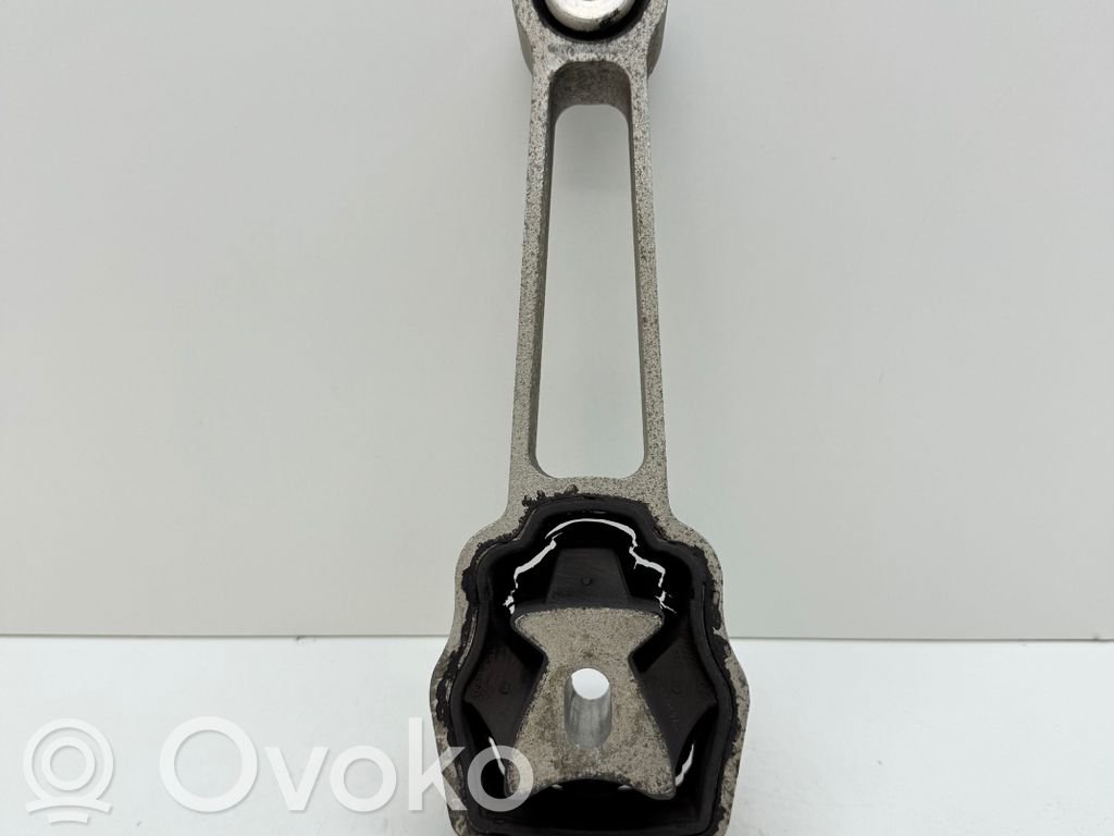 Volvo S60 Engine mount bracket 