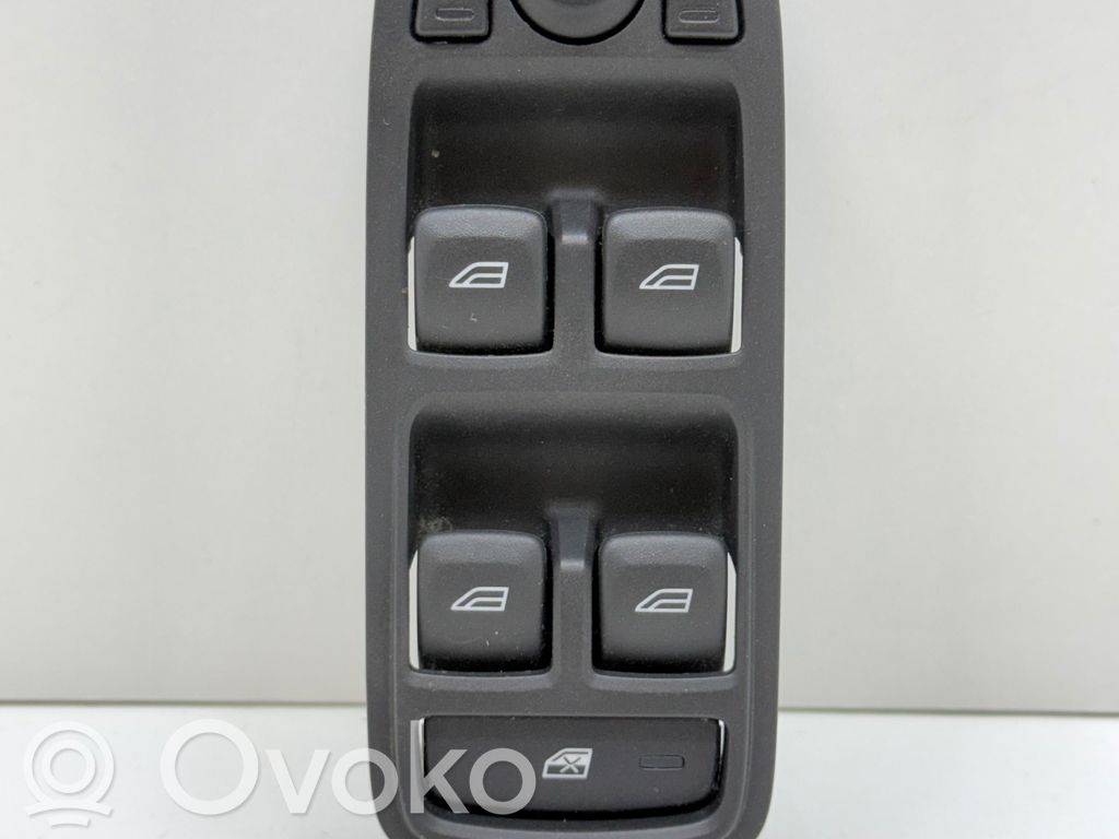 Volvo XC60 Electric window control switch 
