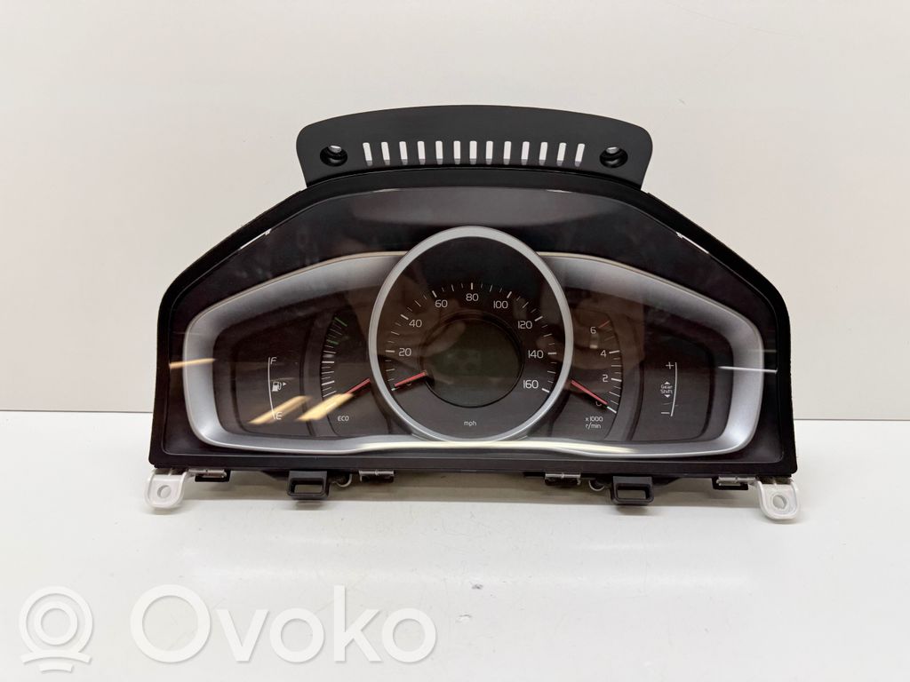 Volvo XC60 Speedometer (instrument cluster) 