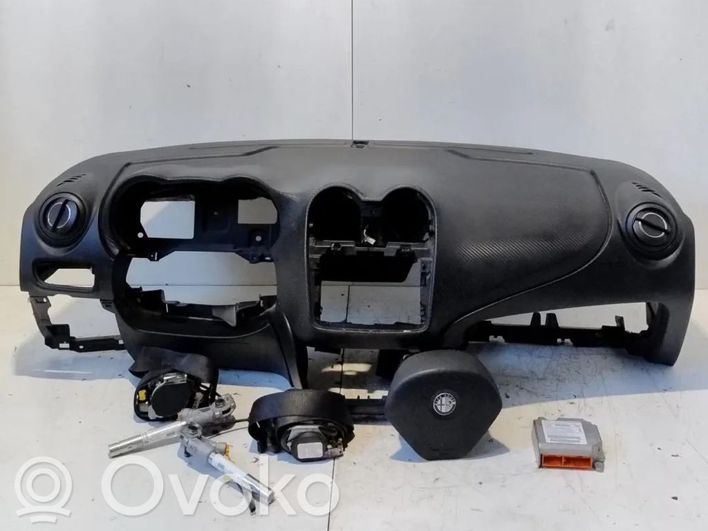 Alfa Romeo Mito Juego de airbag con panel 