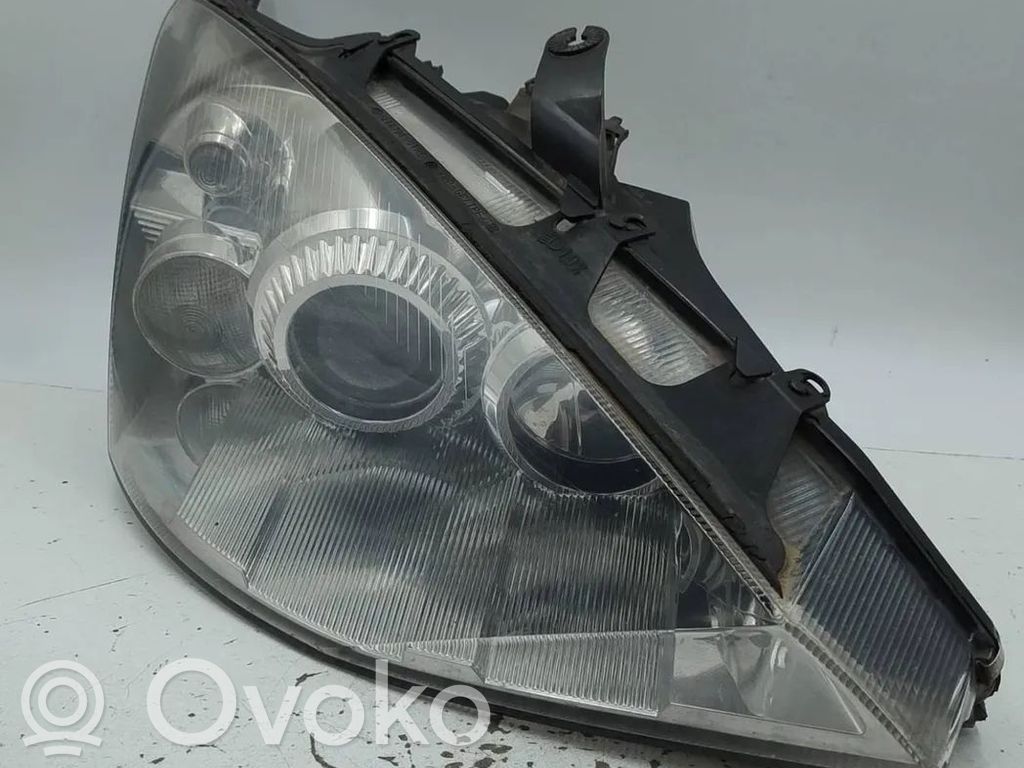 Ford Focus Headlight/headlamp 