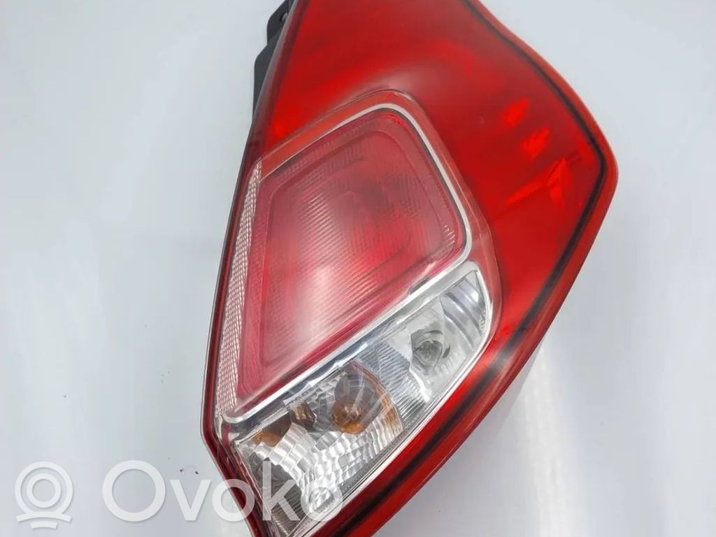 Ford Fiesta Lampă spate în caroserie 