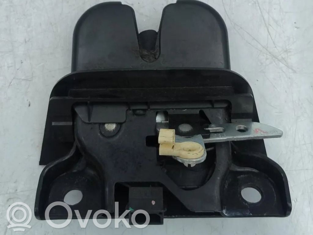 Audi A2 Tie down hook / loop 