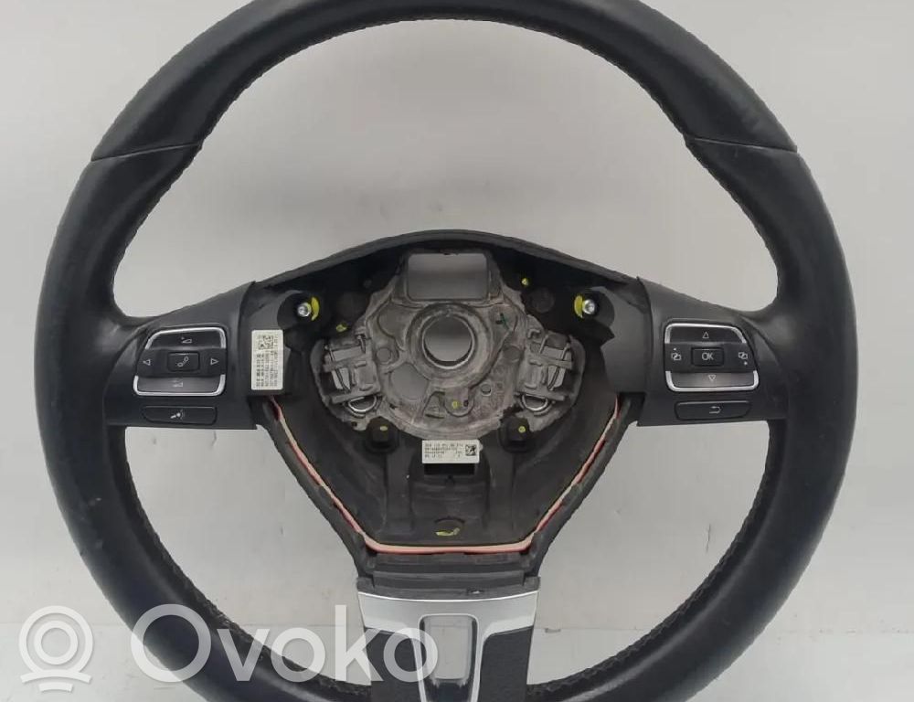 Volkswagen PASSAT B7 Kierownica 