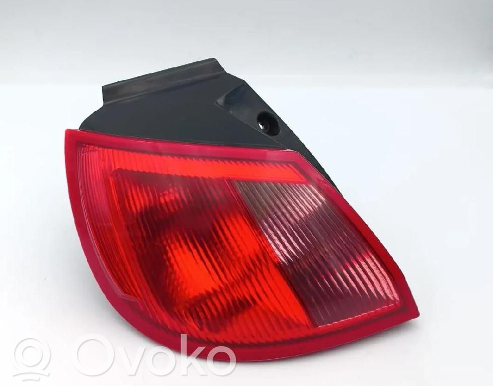 Mitsubishi Colt Galinis žibintas kėbule 