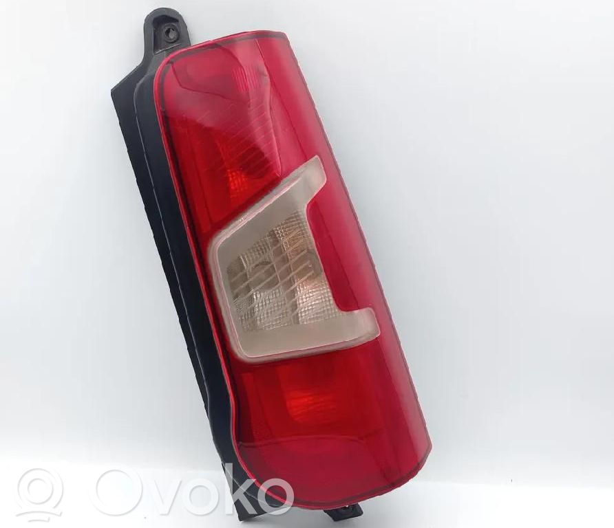 Opel Combo E Tailgate rear/tail lights 