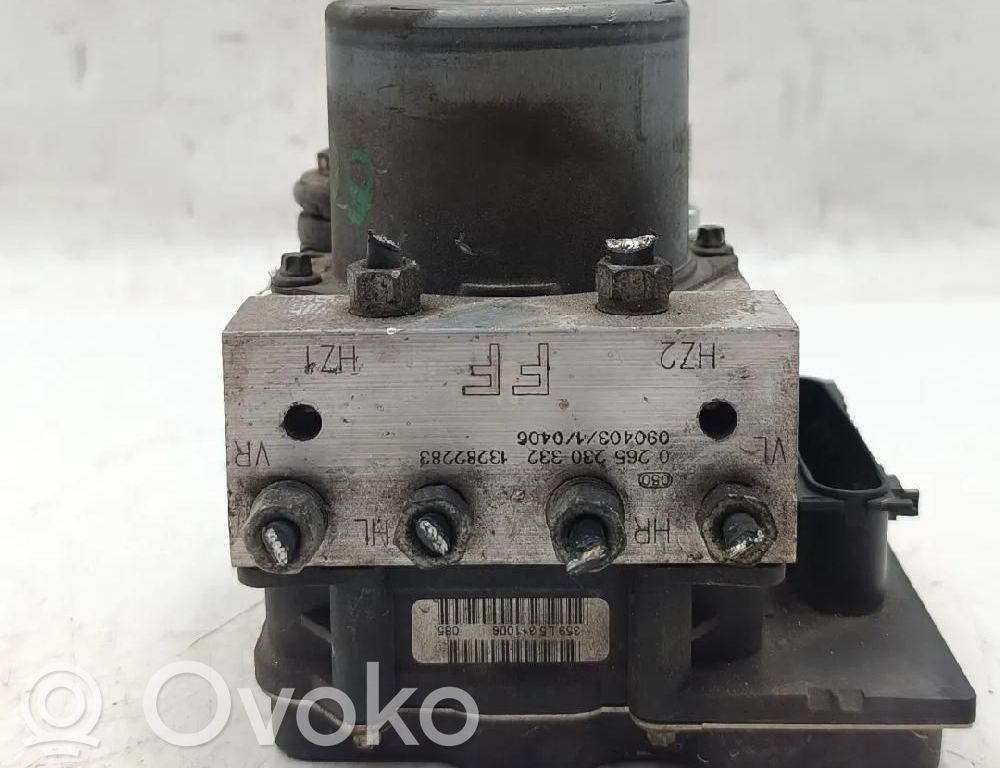 Opel Corsa D Bomba de ABS 