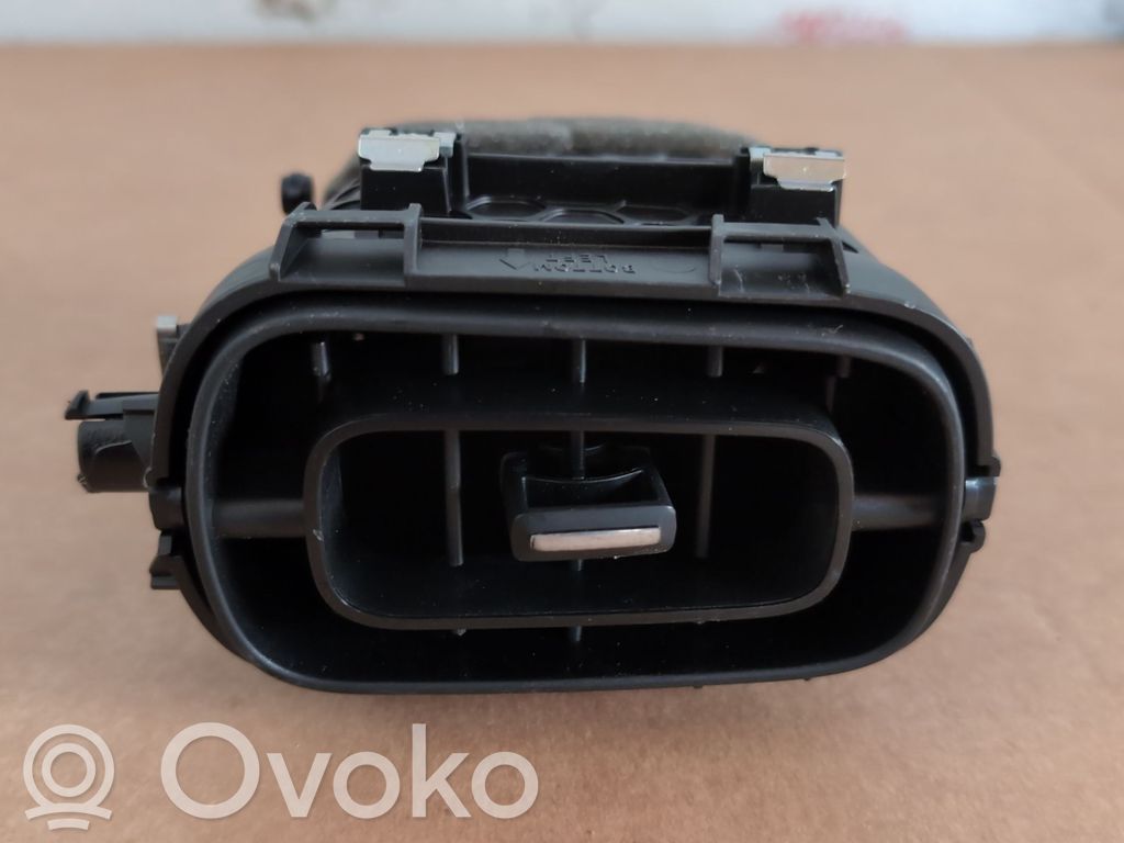 Citroen C3 Dysze / Kratki środkowego nawiewu deski rozdzielczej 