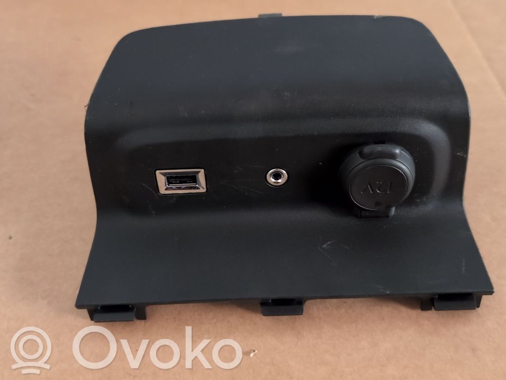 Citroen C3 Enchufe conector entrada auxiliar 