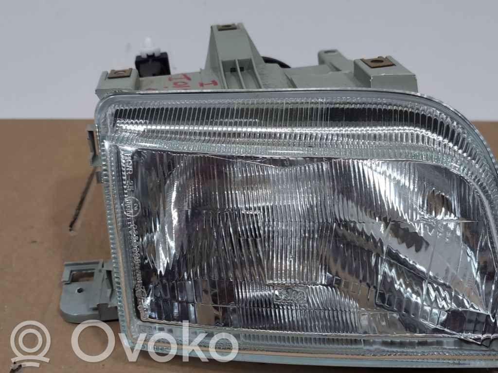 Renault Clio I Headlight/headlamp 