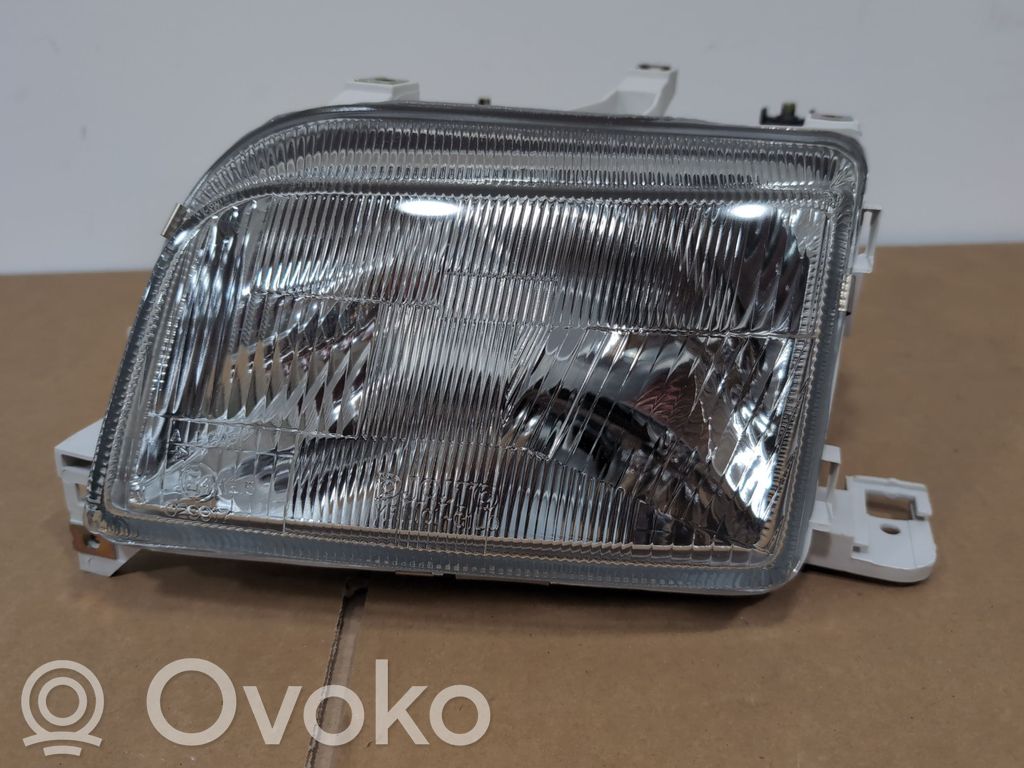 Renault Clio I Phare frontale 