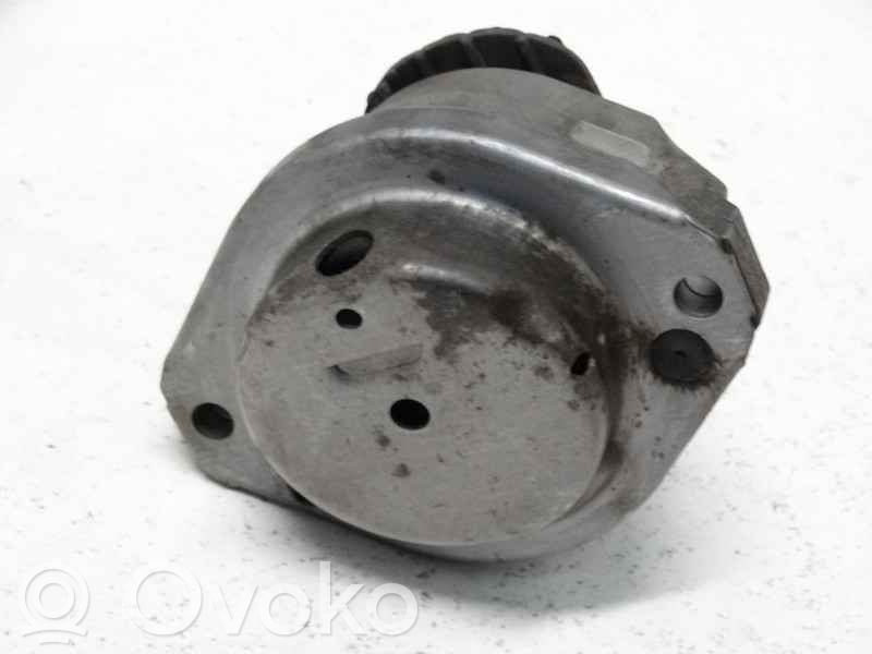 BMW 6 E63 E64 Engine mount bracket 