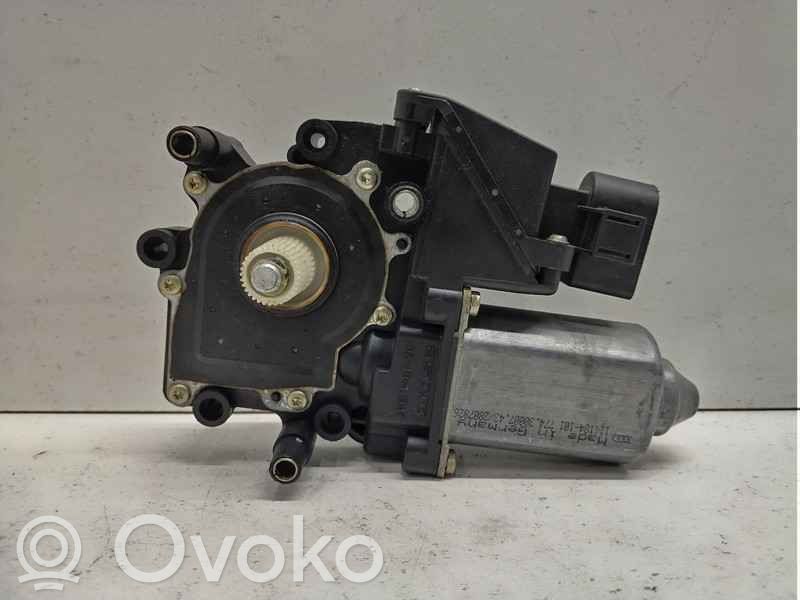 Audi A4 S4 B5 8D Rear door window regulator motor 