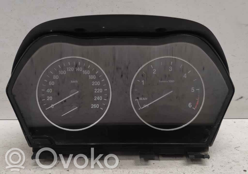BMW 2 F46 Licznik / Prędkościomierz 