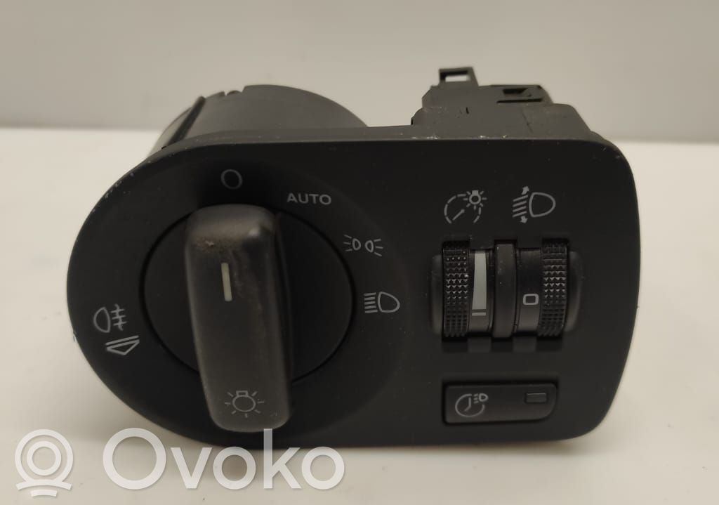Audi A3 S3 8P Light switch 