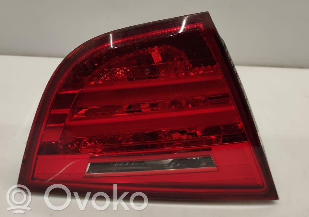 BMW 3 E90 E91 Lampy tylnej klapy bagażnika 