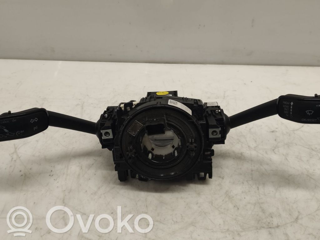 Volkswagen Golf VII Leva/interruttore dell’indicatore di direzione e tergicristallo 