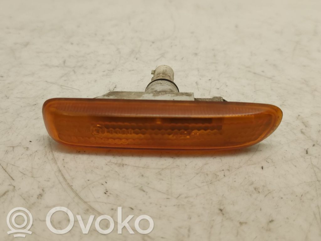 Kierunkowskaz błotnika przedniego   63138370720,0007477,23416858,VDMS12