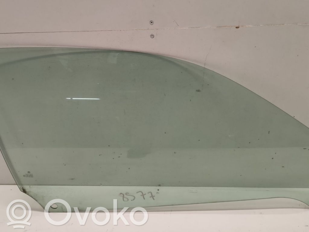 BMW 3 E46 Front door window glass four-door 
