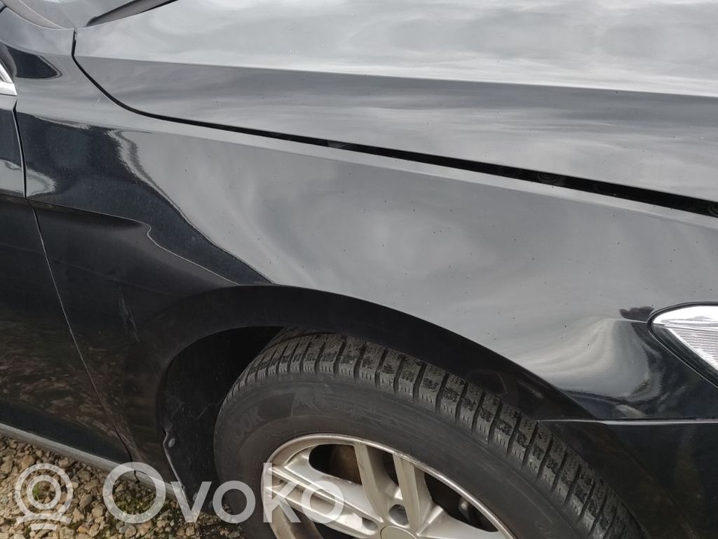 Volkswagen PASSAT B7 Sparnas 