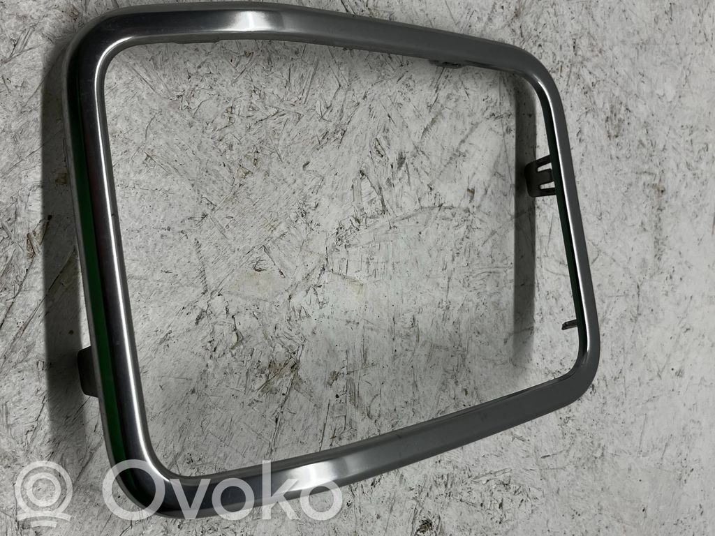 Maskownica / Grill / Atrapa górna chłodnicy   6UG42TRMAA,N5704,80207T