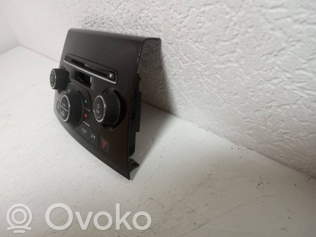 Panel klimatyzacji   8H8X078W0J,1UV82DX8AB,2880124