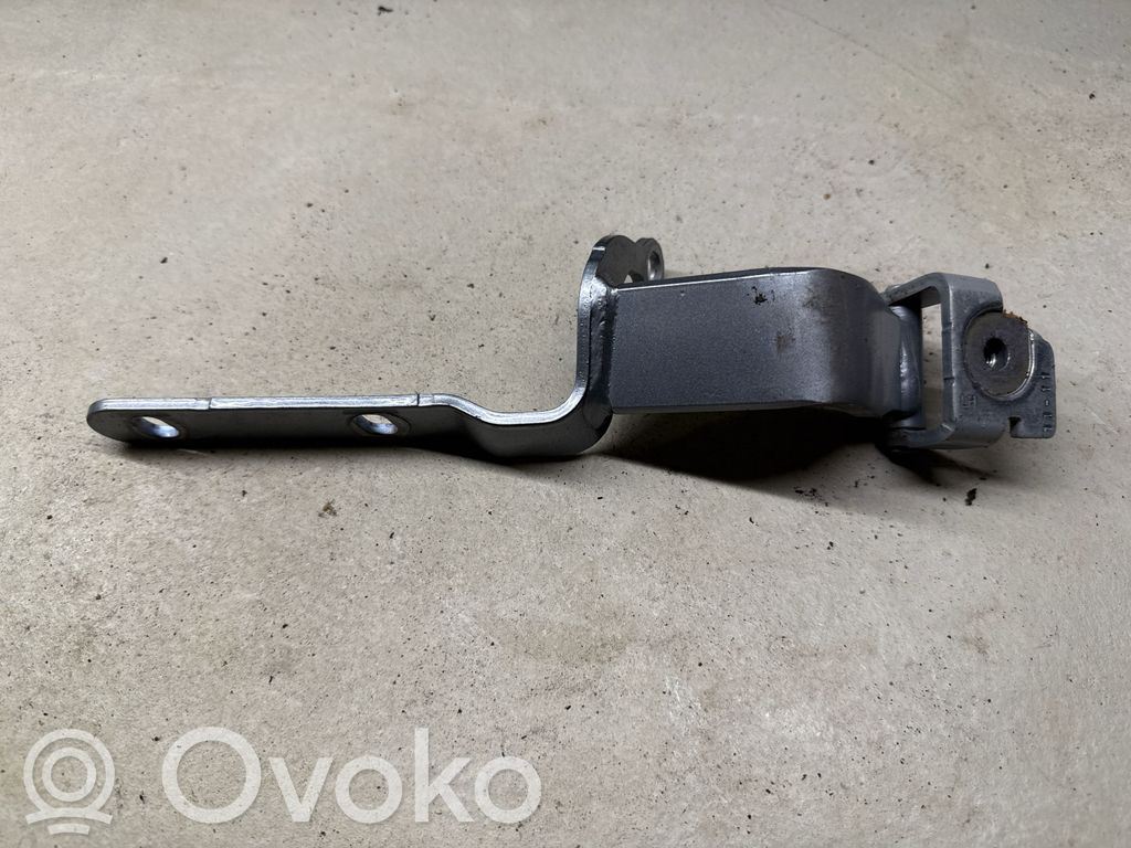 Tailgate/trunk/boot hinge   4G8827299