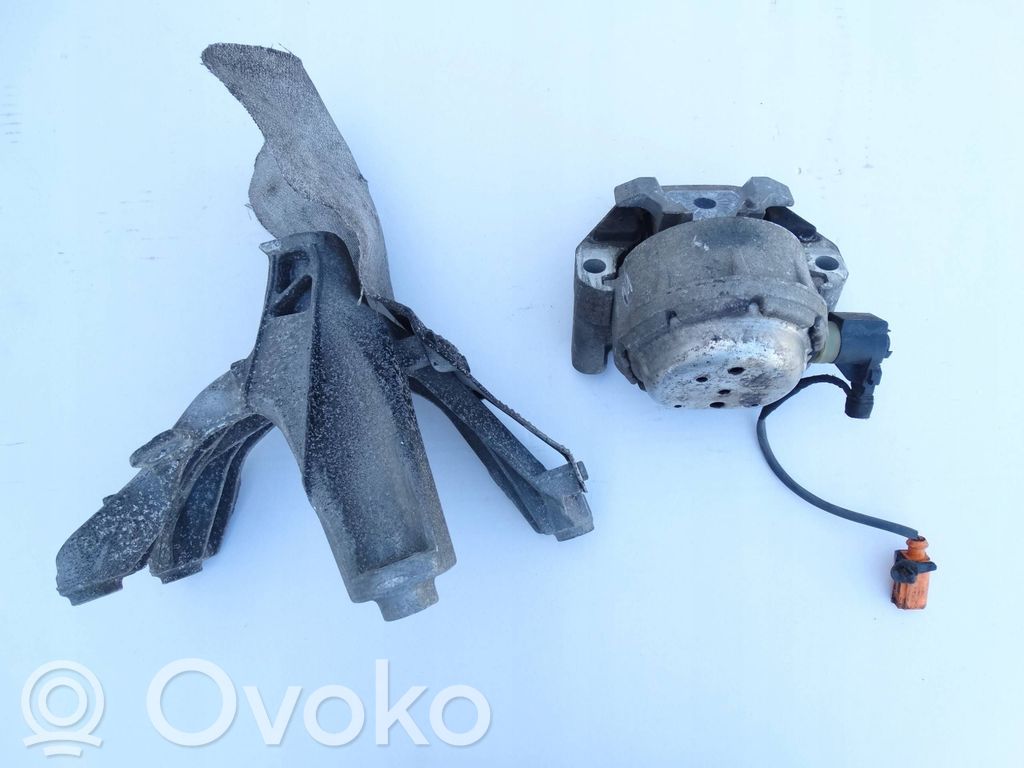 Audi A6 S6 C7 4G Engine mount vacuum valve 