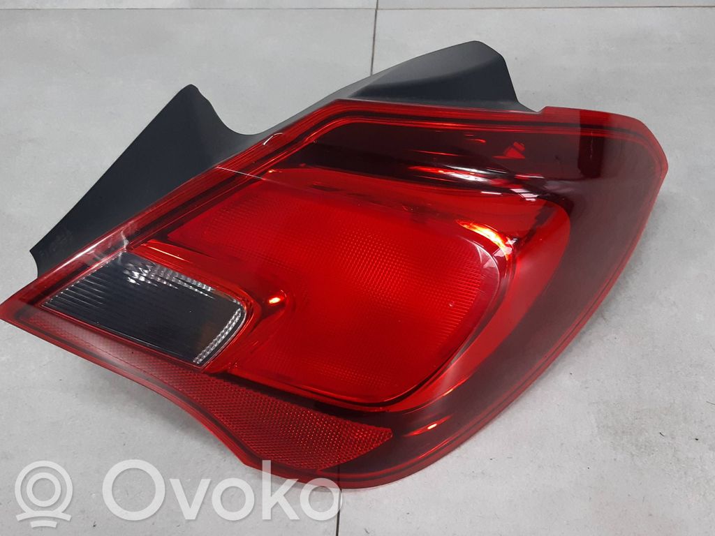 Opel Corsa E Galinis žibintas kėbule 