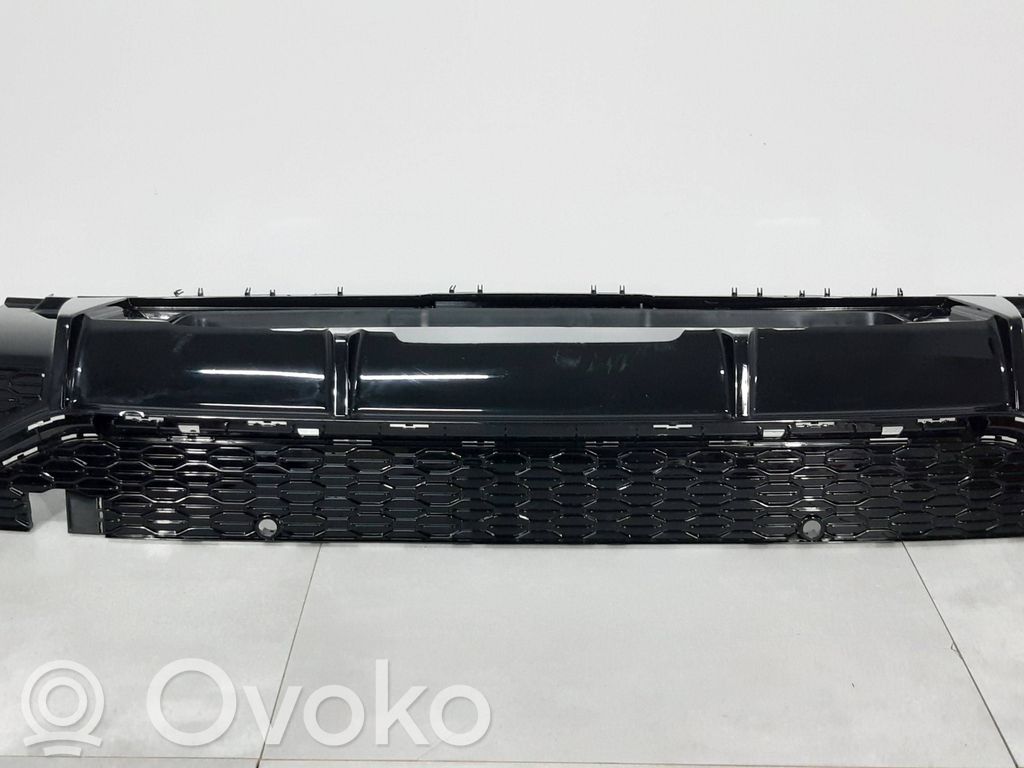 Audi Q8 Apakšējā bampera daļa 