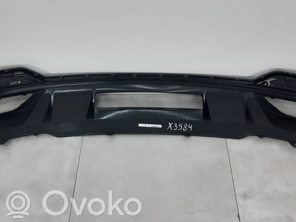 Audi Q3 F3 Moldura inferior del parachoques trasero 