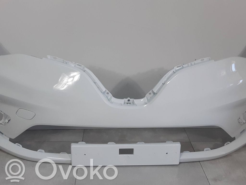 Renault Zoe Parachoques delantero 