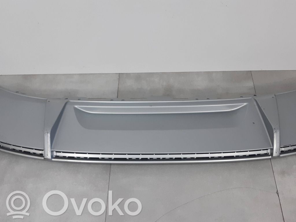 Audi e-tron Apatinė bamperio dalis 