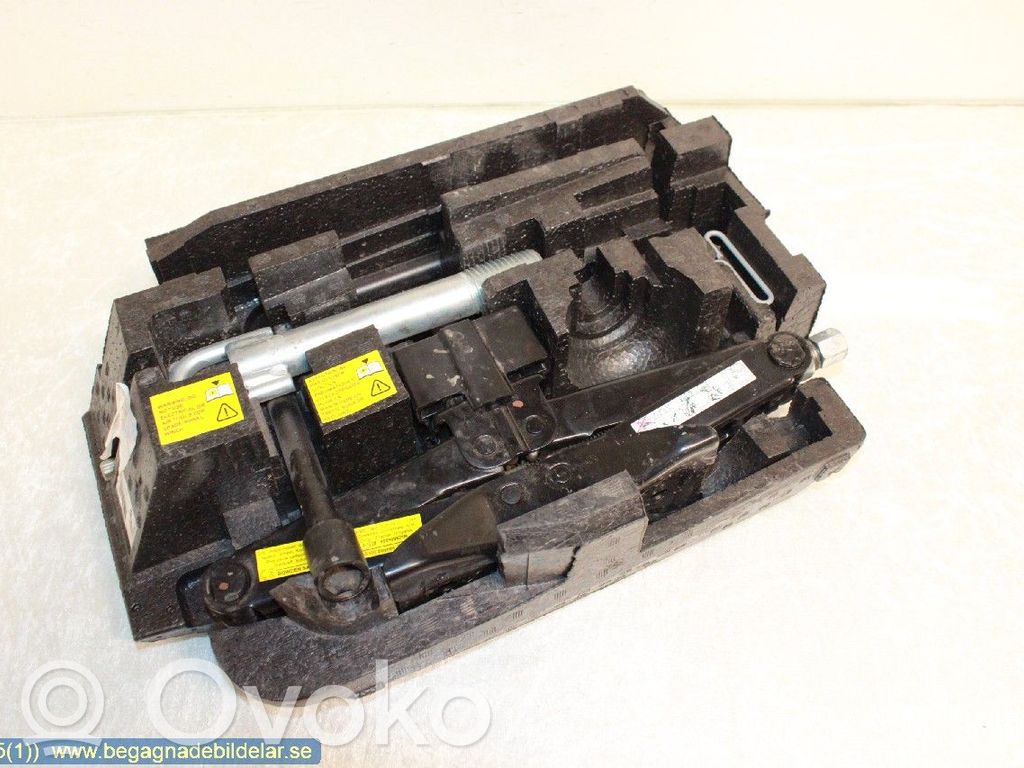 Renault Master III Tool set 