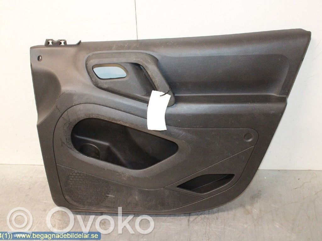 Citroen Berlingo Boczki / Poszycie drzwi przednich 