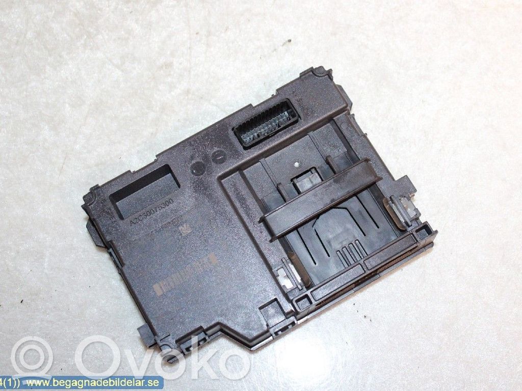 Renault Trafic III (X82) Unitate/modul de control fără cheie (KESSY) 