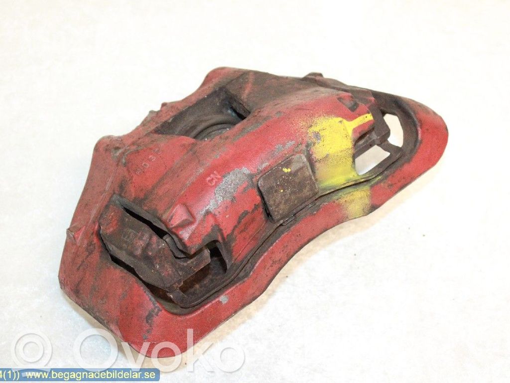 Front brake caliper   B3YF3361X