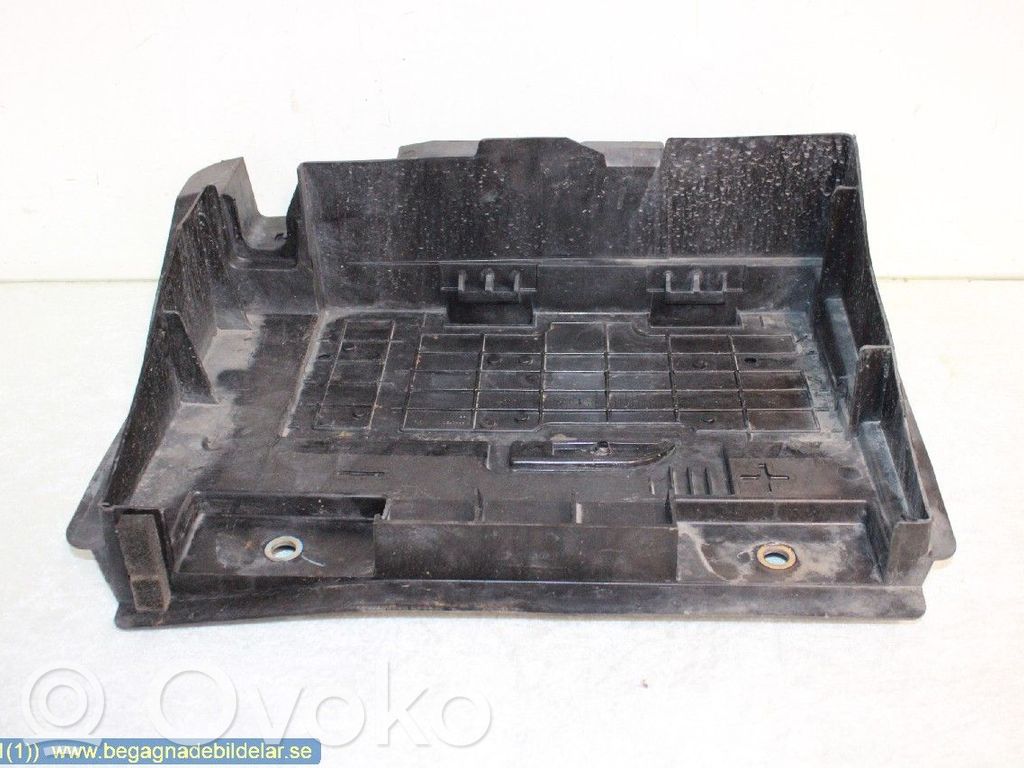 Battery tray   648600377R