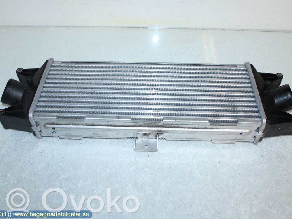 Iveco Daily 4th gen Interkūlerio radiatorius 