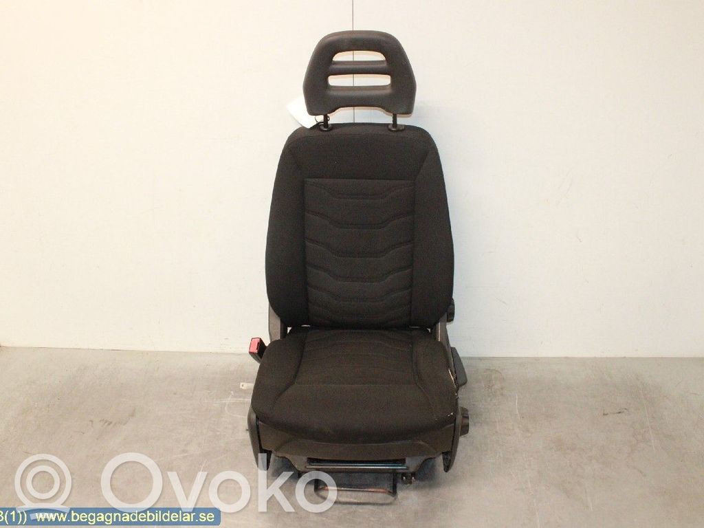 Iveco Daily 6th gen Kuljettajan istuin 