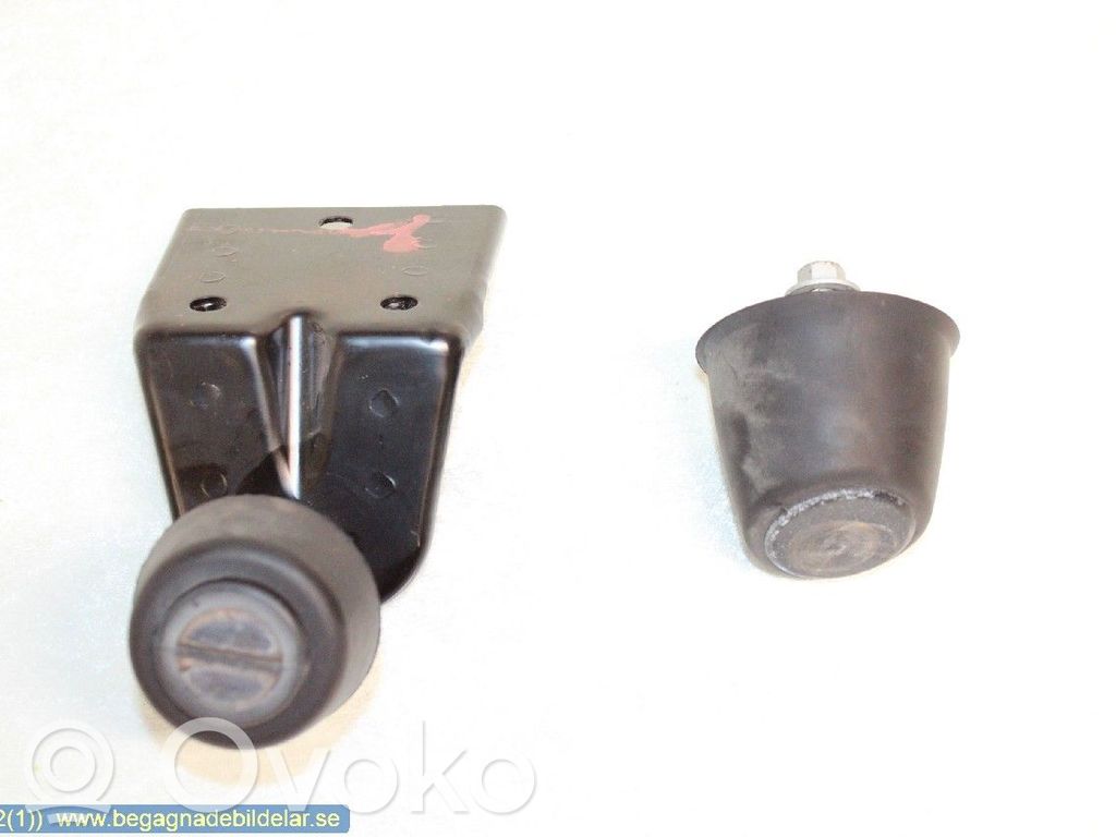 Etuoven pidätin   2E1827601,2E1827475A