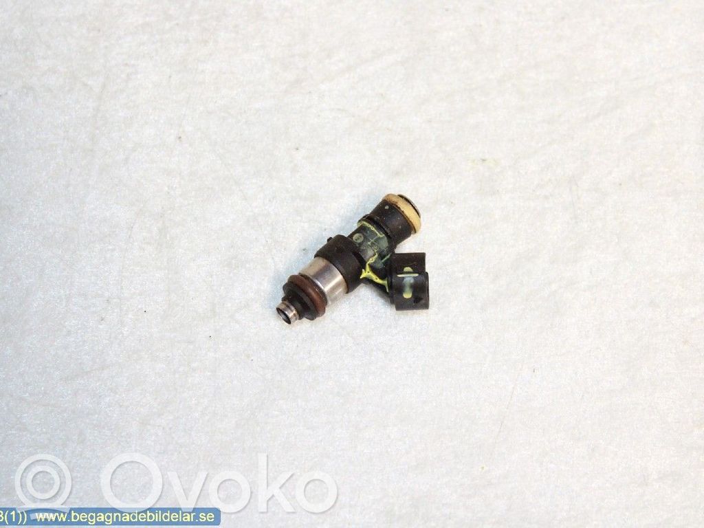 Iveco Daily 6th gen Inyector de combustible 